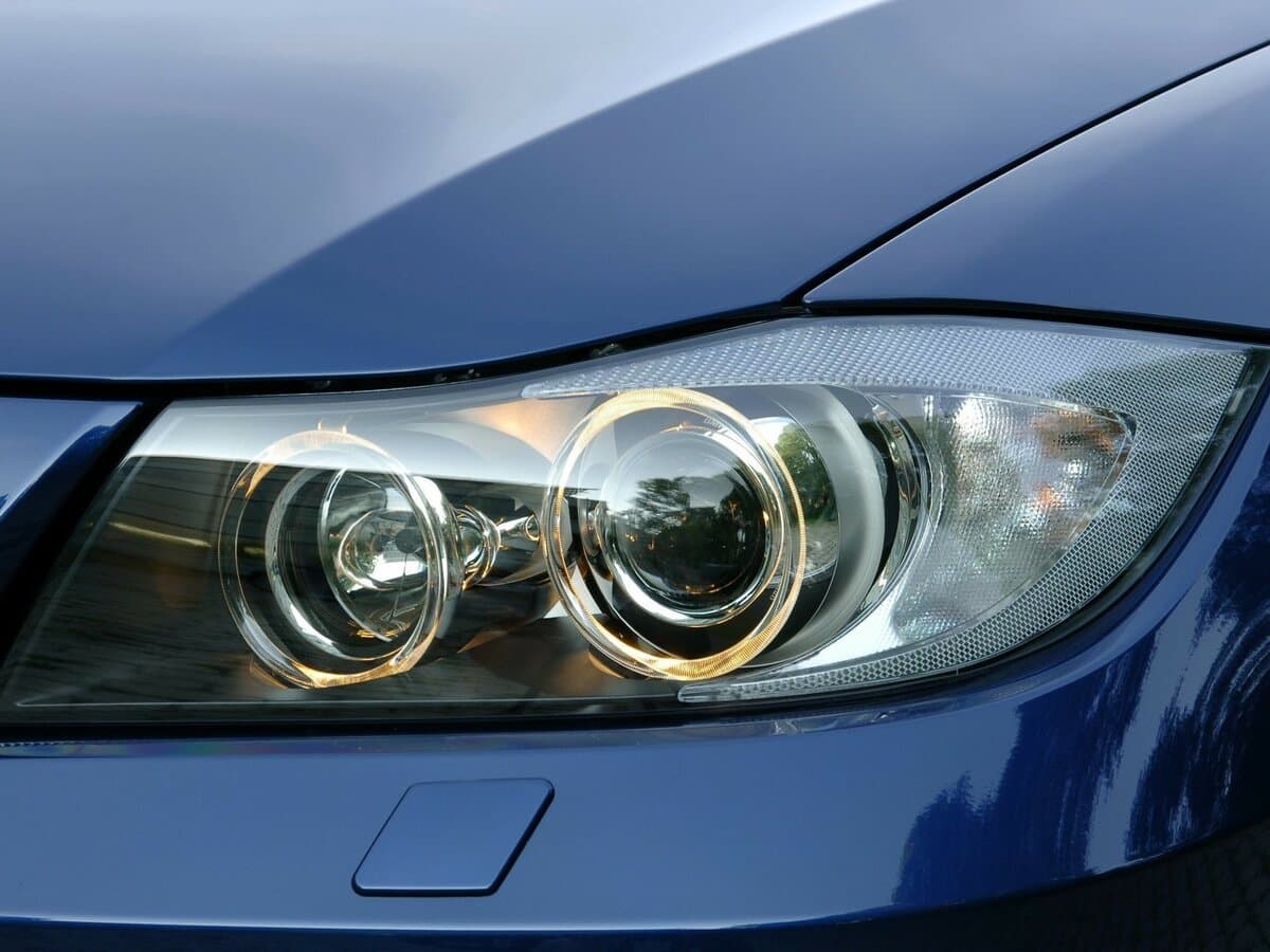 BMW 3 seriyası V (E90/E91/E92/E93) — Fara