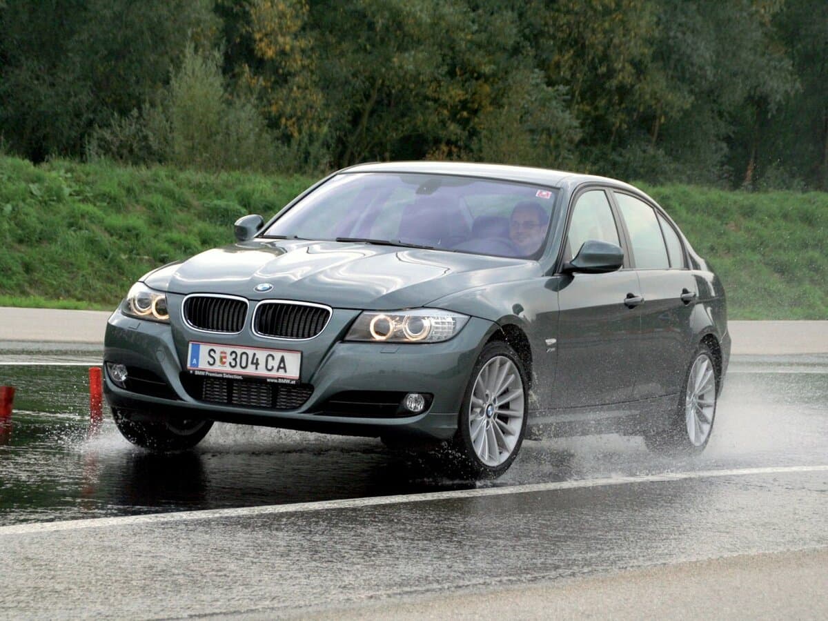 BMW 3 seriyası V (E90/E91/E92/E93) Restayling — Əsas şəkil