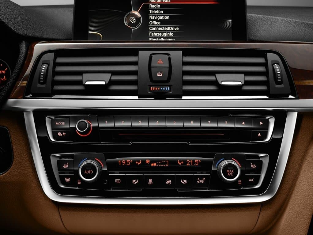 BMW 4 seriyası F32/F33/F36 — Salon, öndən