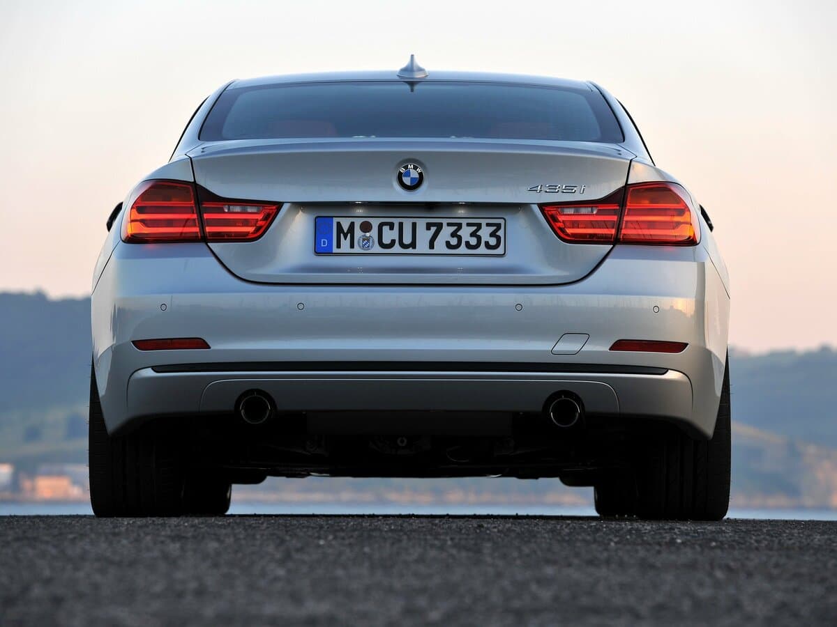 BMW 4 seriyası F32/F33/F36 — Arxadan