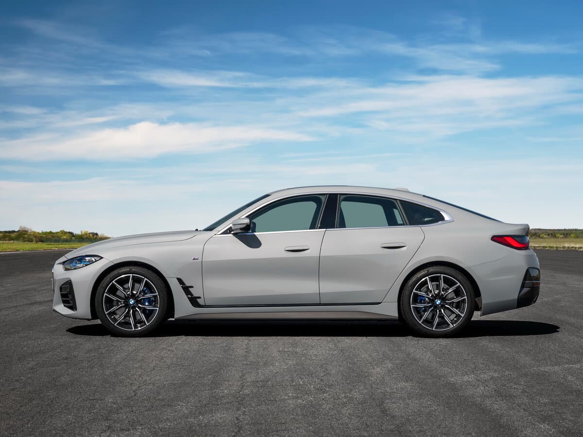 BMW 4 seriyası G22, G23, G26 — Yandan
