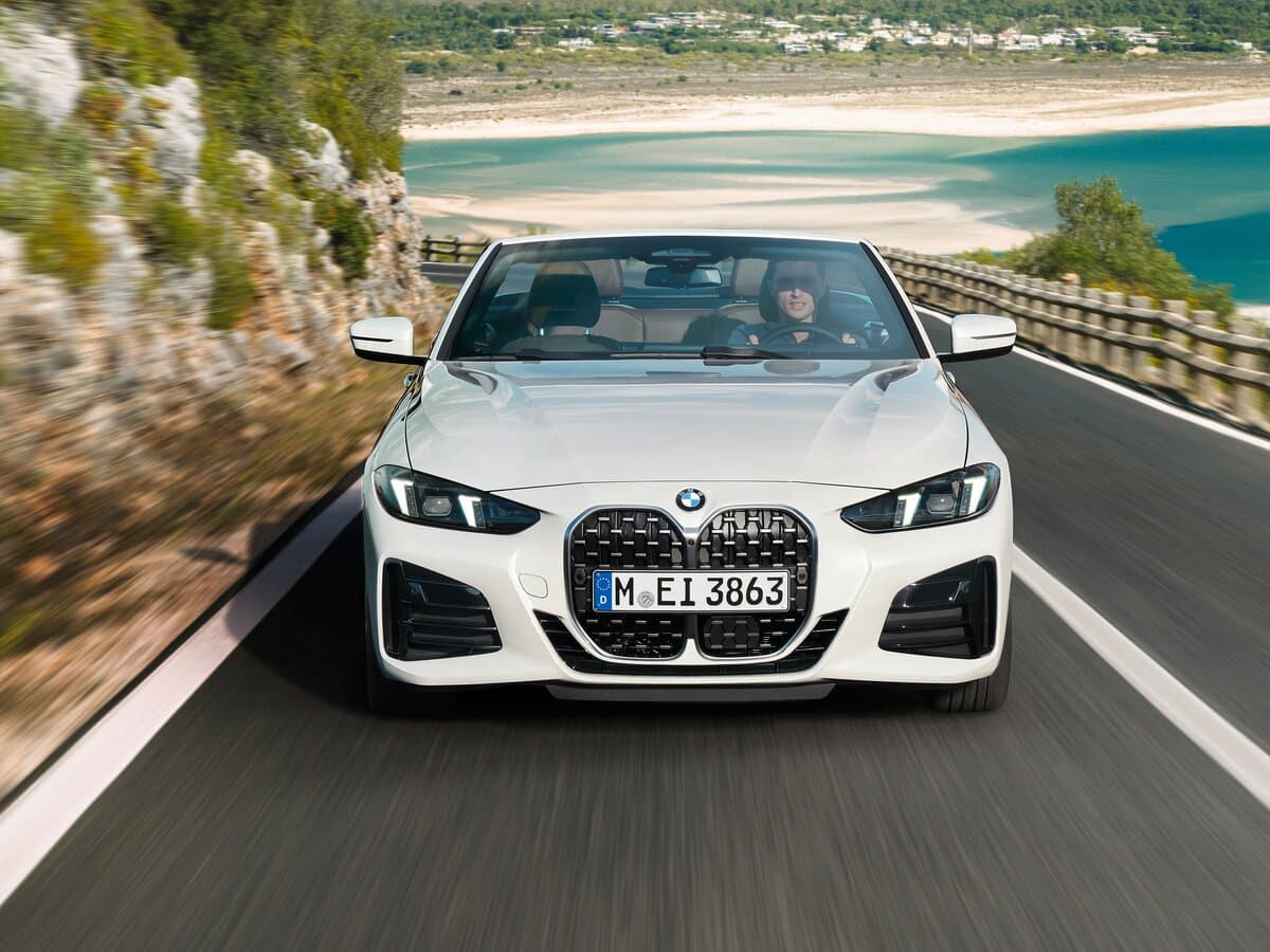 BMW 4 seriyası G22, G23, G26 Restayling — Öndən
