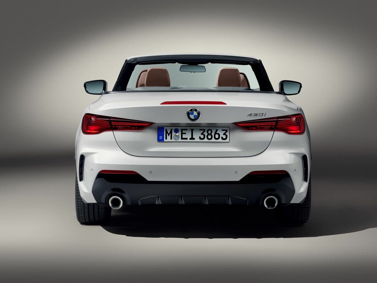 BMW 4 seriyası G22, G23, G26 Restayling — Arxadan