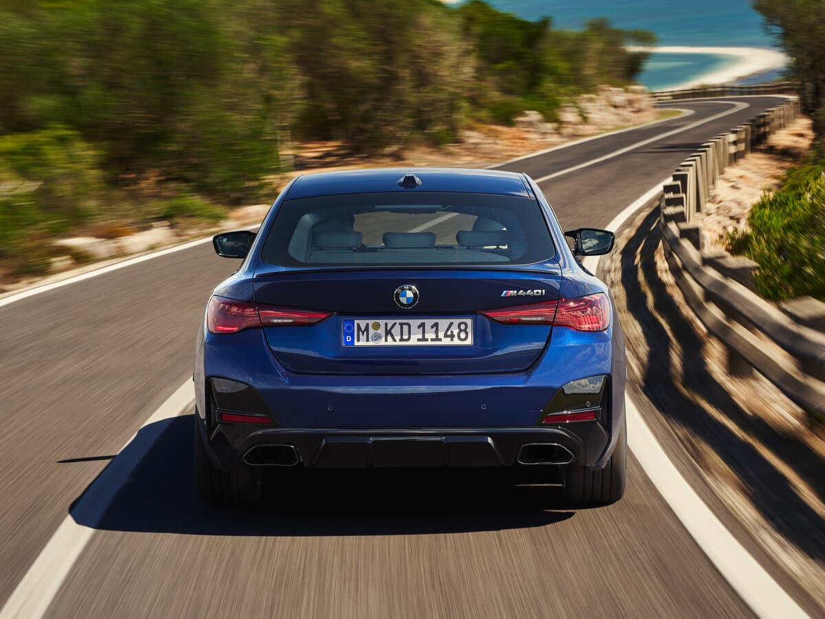 BMW 4 seriyası G22, G23, G26 Restayling — Arxadan