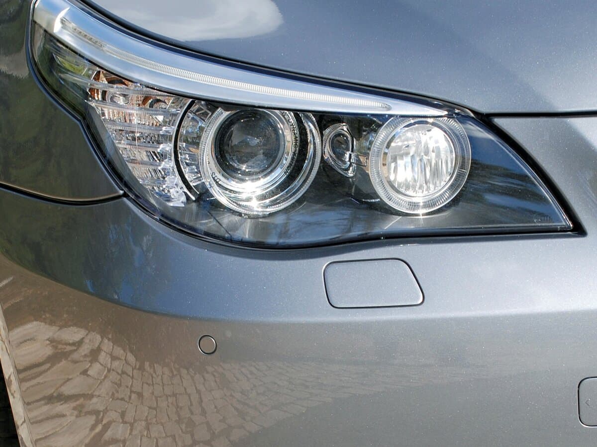 BMW 5 seriyası V (E60/E61) Restayling — Fara