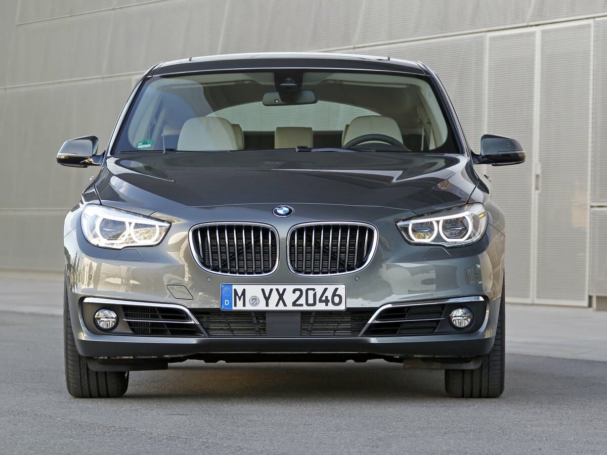 BMW 5 seriyası VI (F10/F11/F07) Restayling — Öndən