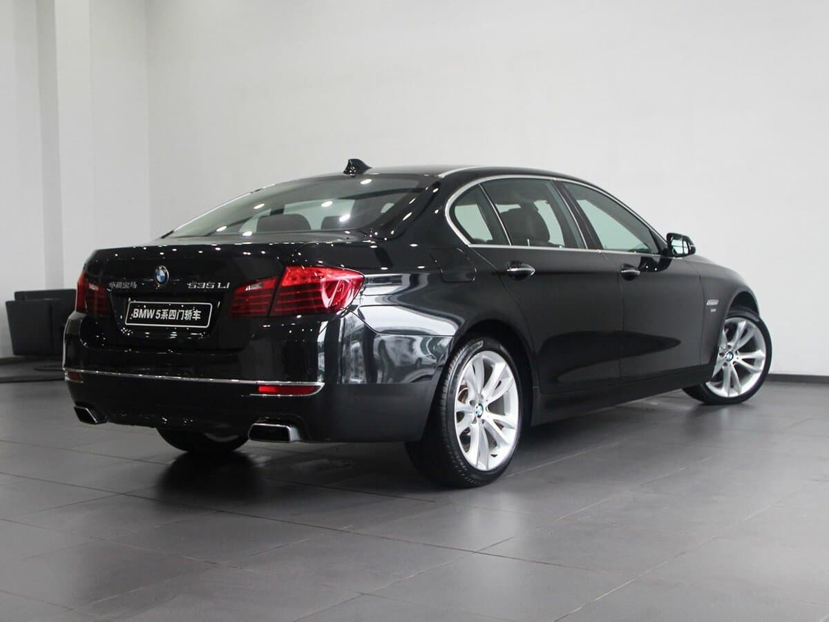 BMW 5 seriyası VI (F10/F11/F07) Restayling — 3/4 arxadan