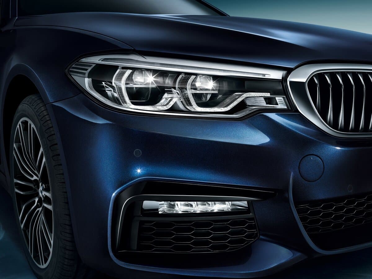 BMW 5 seriyası VII (G30/G31/G38) — Fara