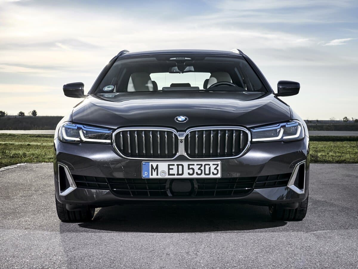 BMW 5 seriyası VII (G30/G31/G38) Restayling — Öndən