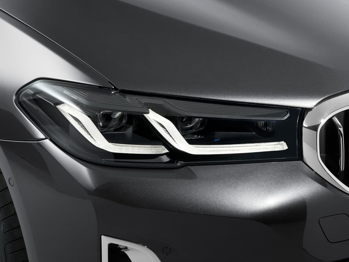 BMW 5 seriyası VII (G30/G31/G38) Restayling — Fara