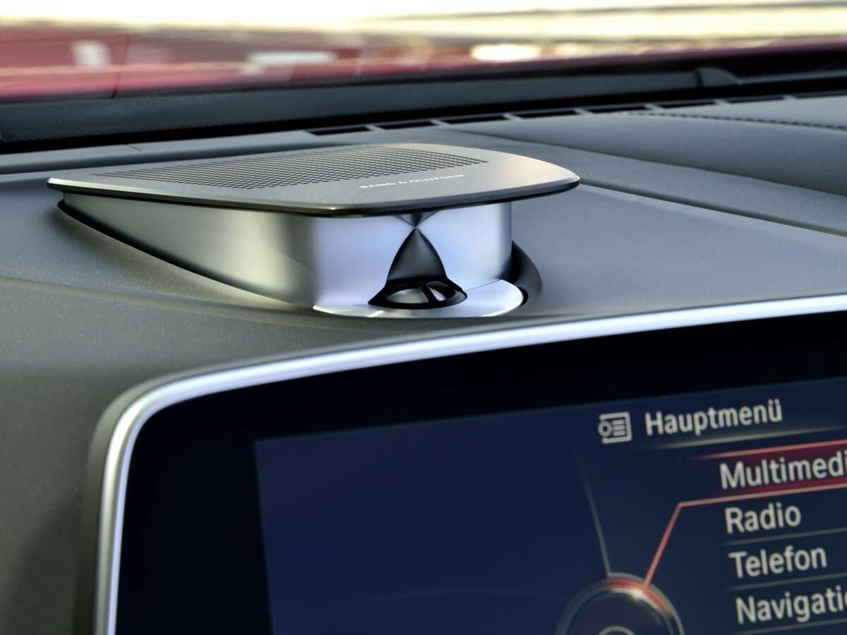 BMW 6 seriyası III (F06/F13/F12) Restayling — Salon, arxadan