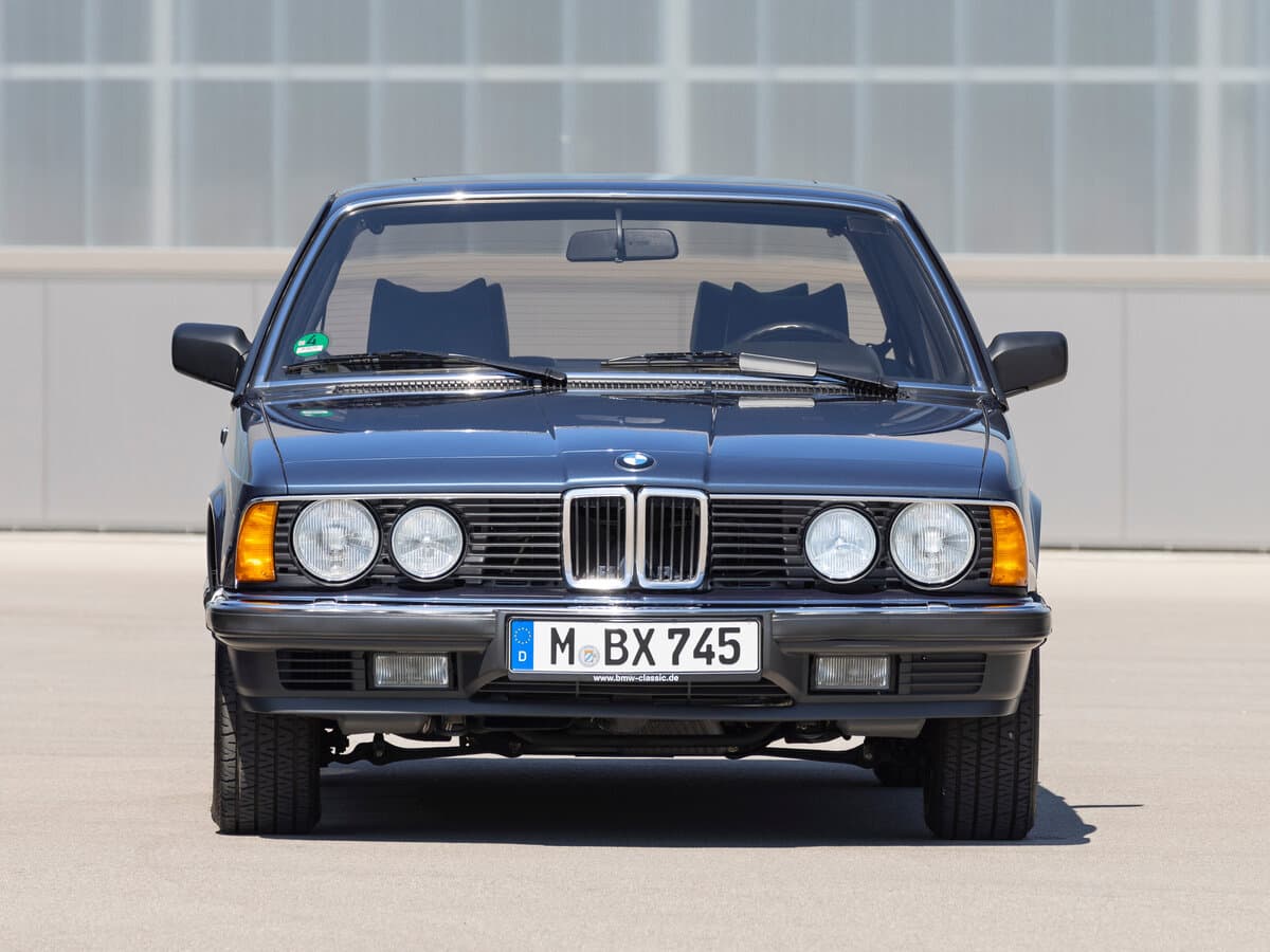 BMW 7 seriyası I (E23) Restayling — Öndən