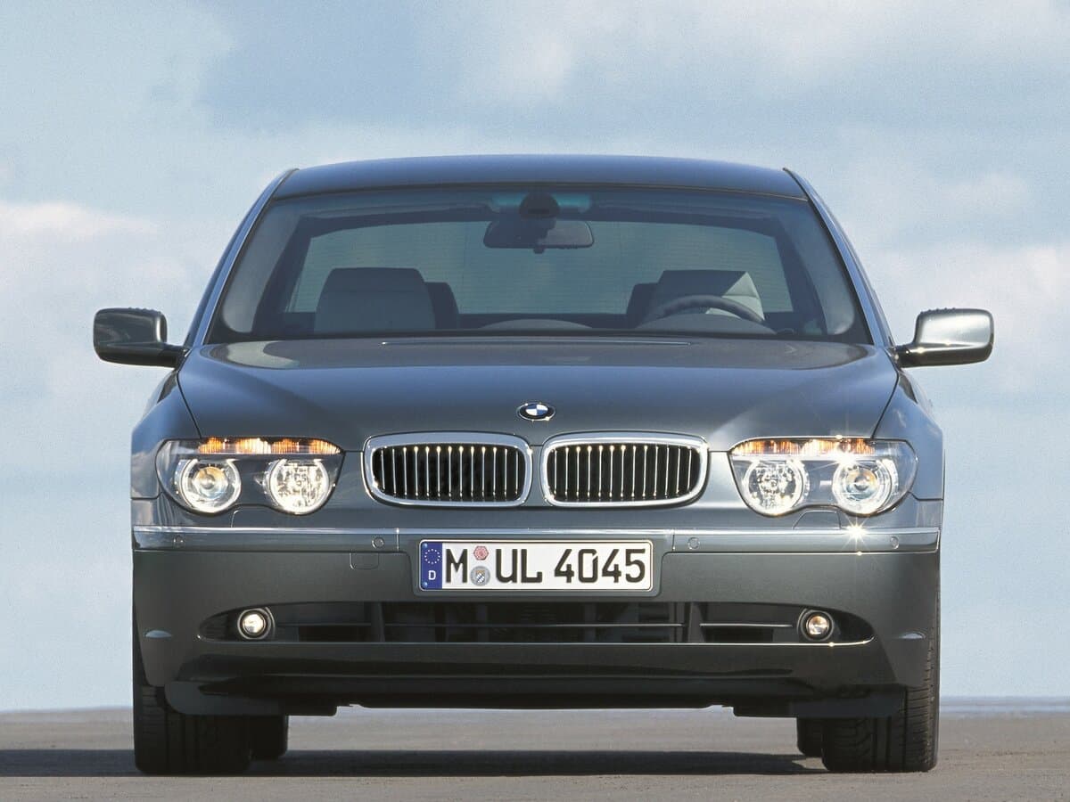 BMW 7 seriyası IV (E65/E66) — Öndən