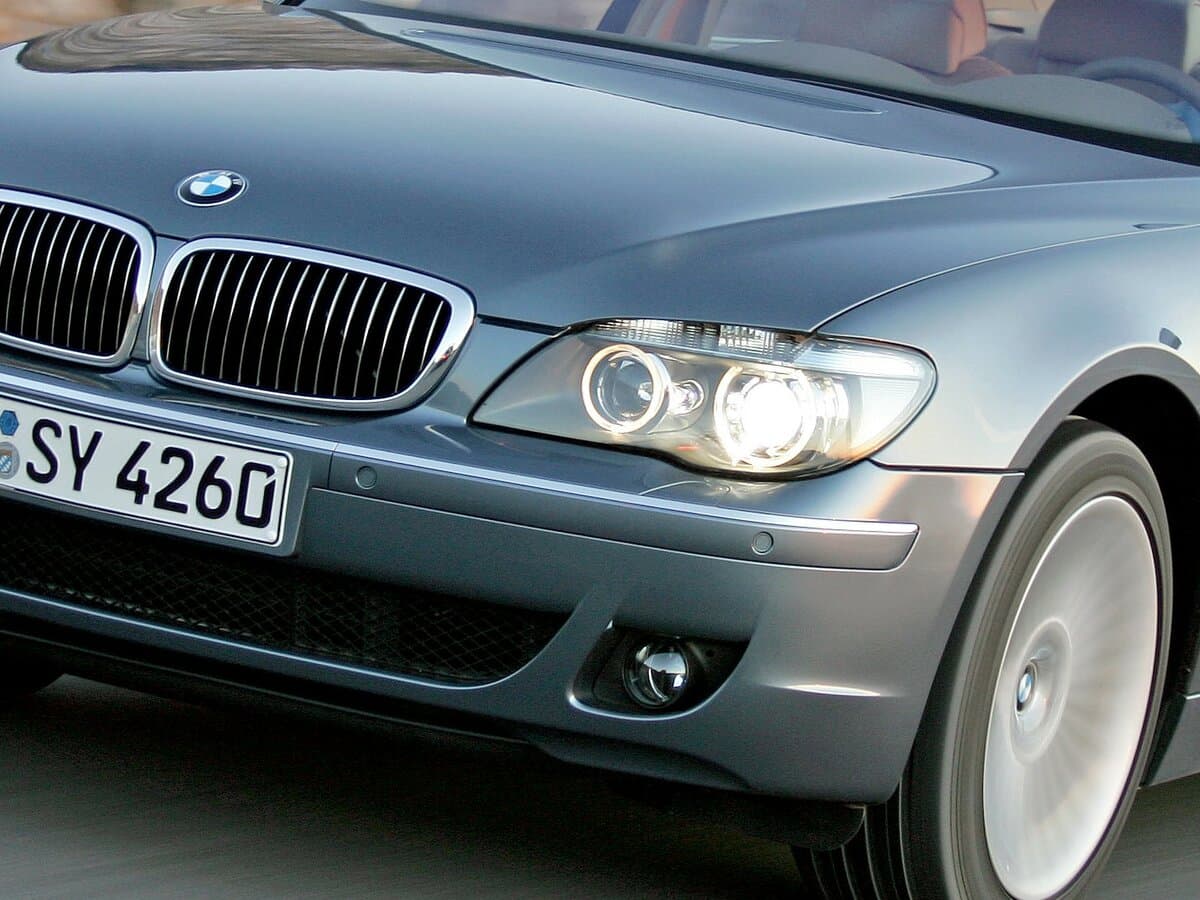BMW 7 seriyası IV (E65/E66) Restayling — Fara