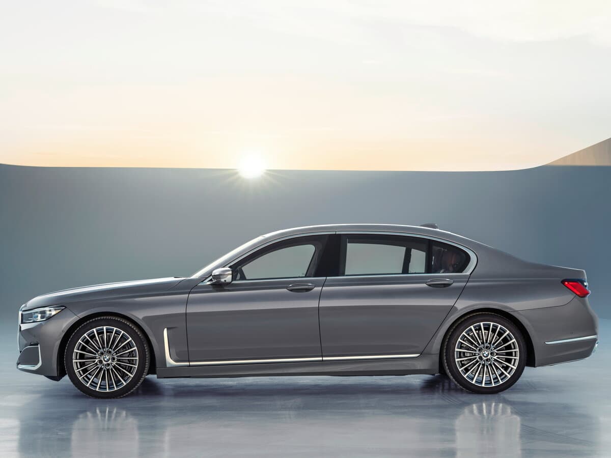 BMW 7 seriyası VI (G11/G12) Restayling — Yandan