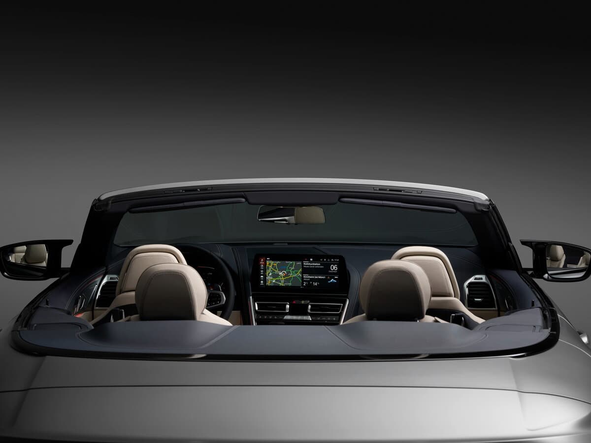 BMW 8 seriyası II (G14/G15/G16) Restayling — Salon, öndən