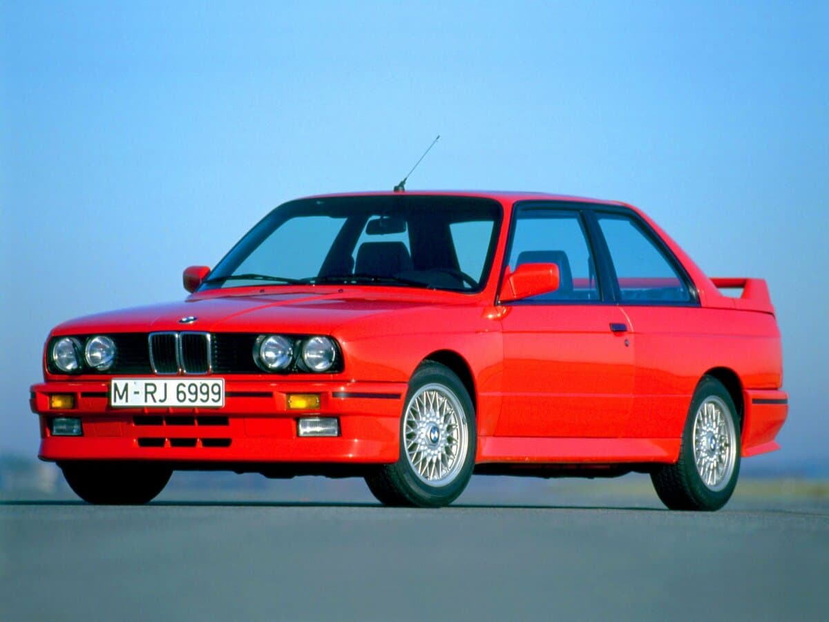 BMW M3 I (E30) — Əsas şəkil