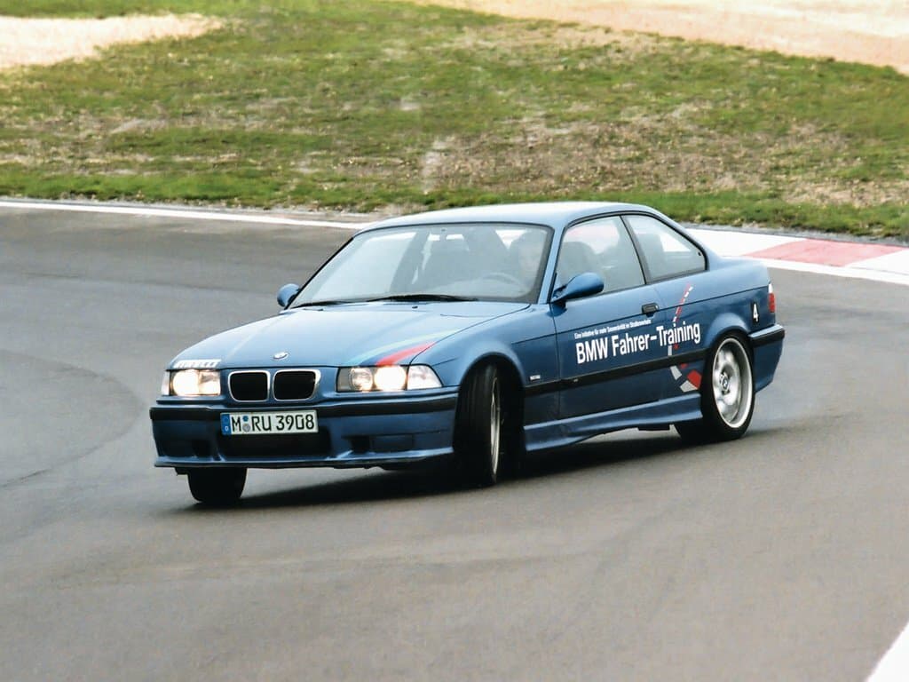 BMW M3 II (E36) — Əsas şəkil