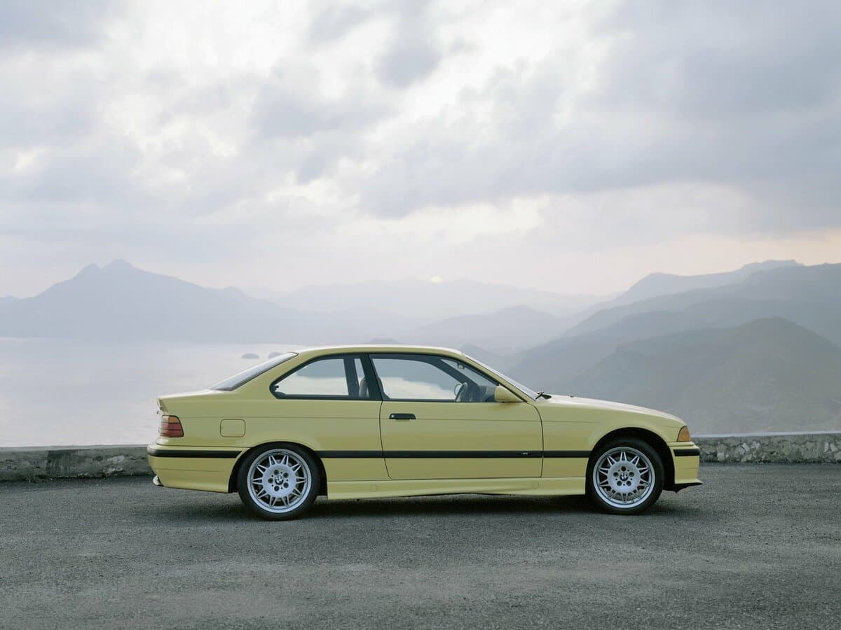BMW M3 II (E36) — Yandan