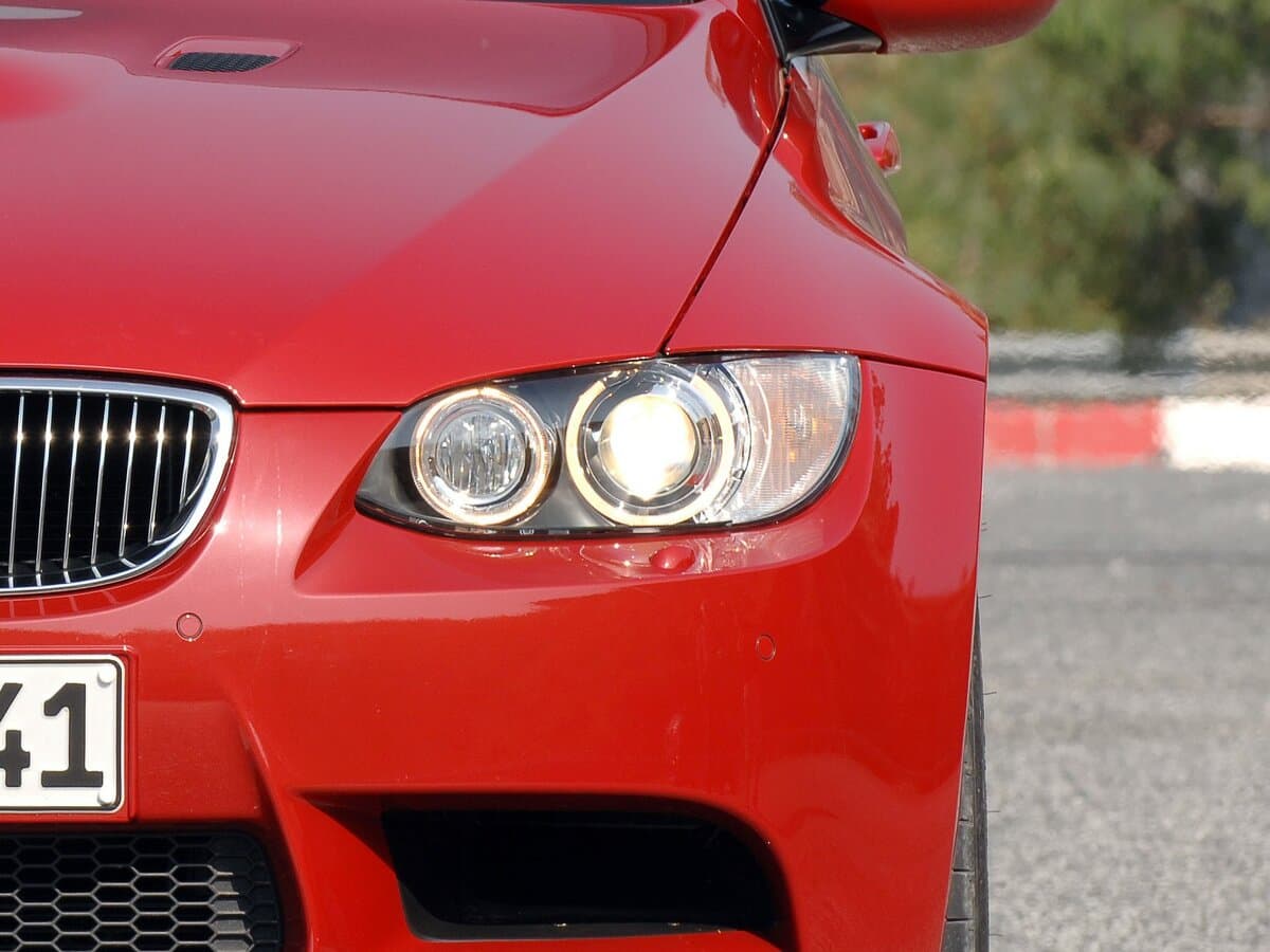 BMW M3 IV (E90) — Fara