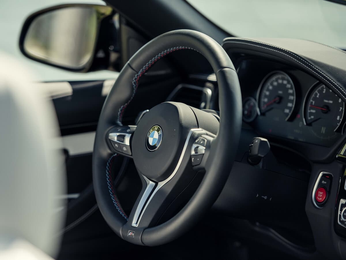 BMW M4 F82/F83 Restayling — Sükan
