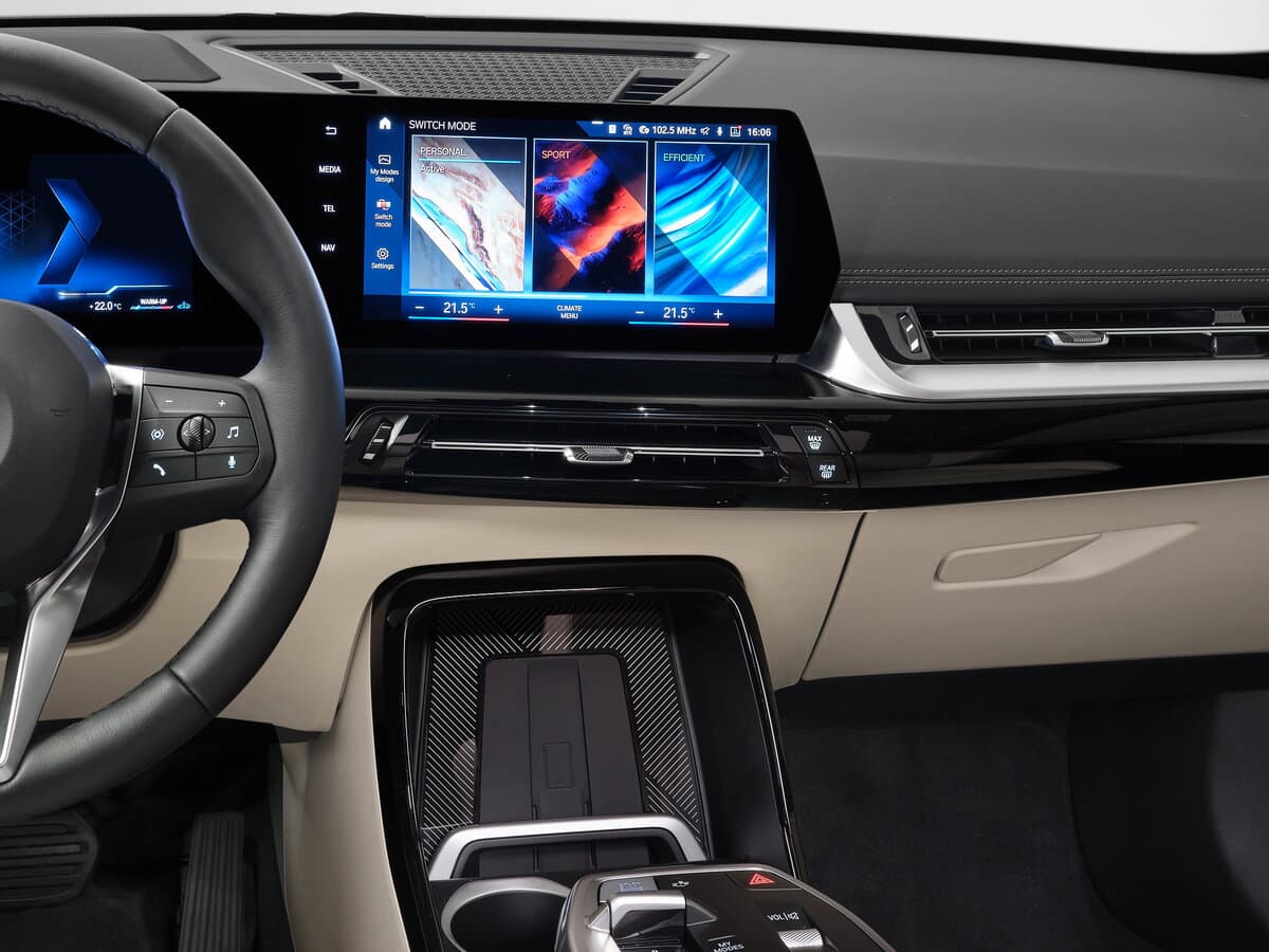 BMW X1 III (U11/U12) — Salon, öndən