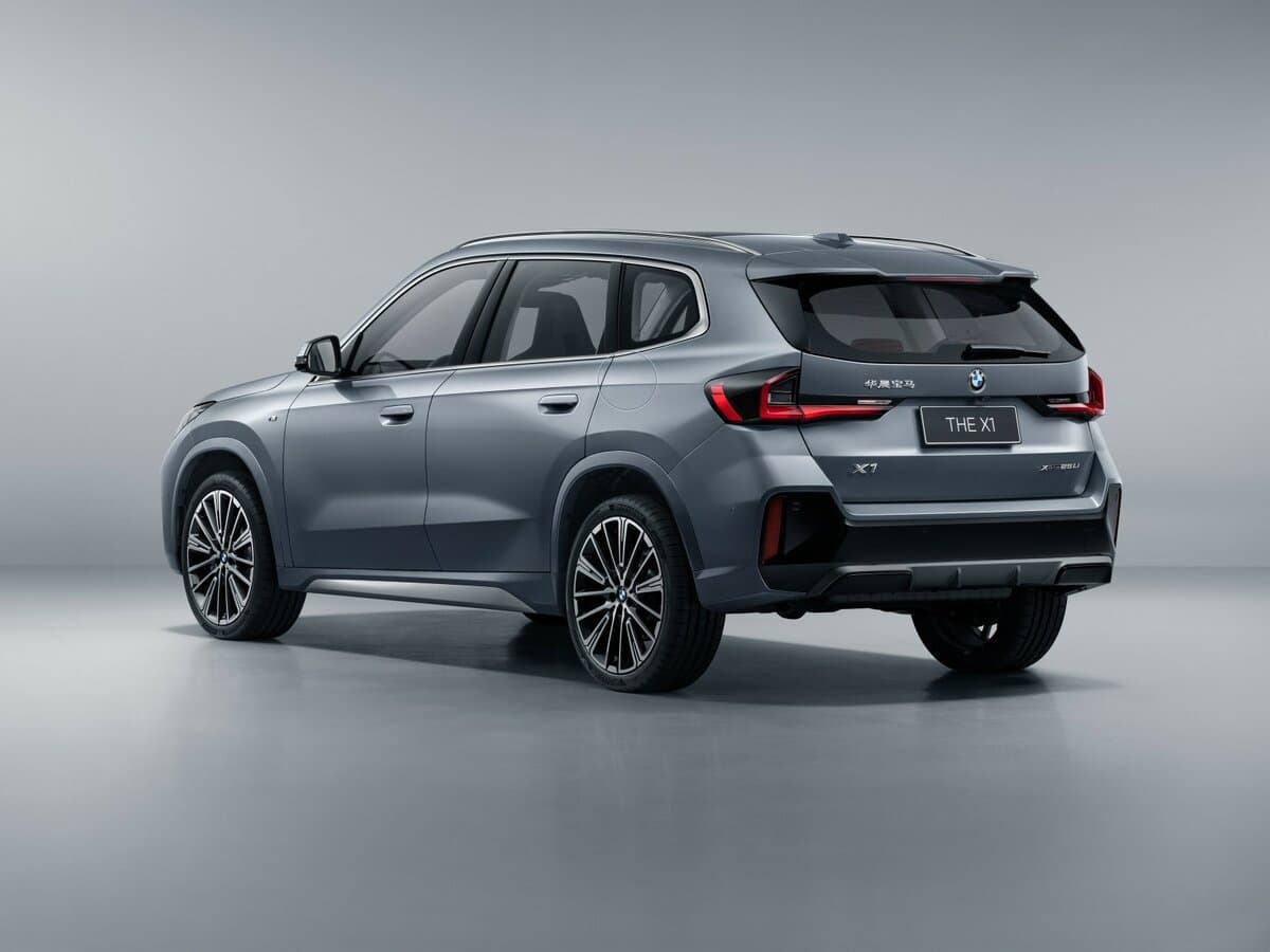 BMW X1 III (U11/U12) — 3/4 arxadan