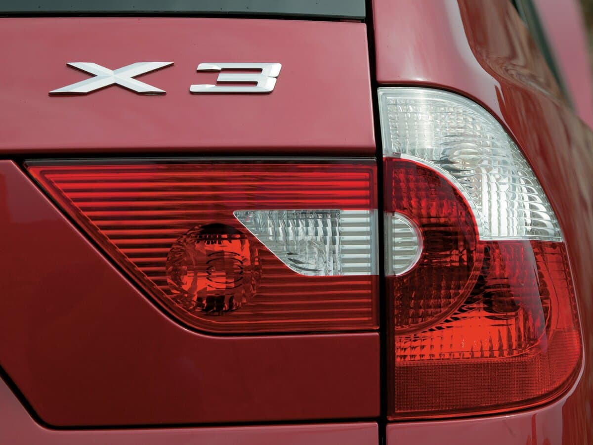 BMW X3 I (E83) — Detal