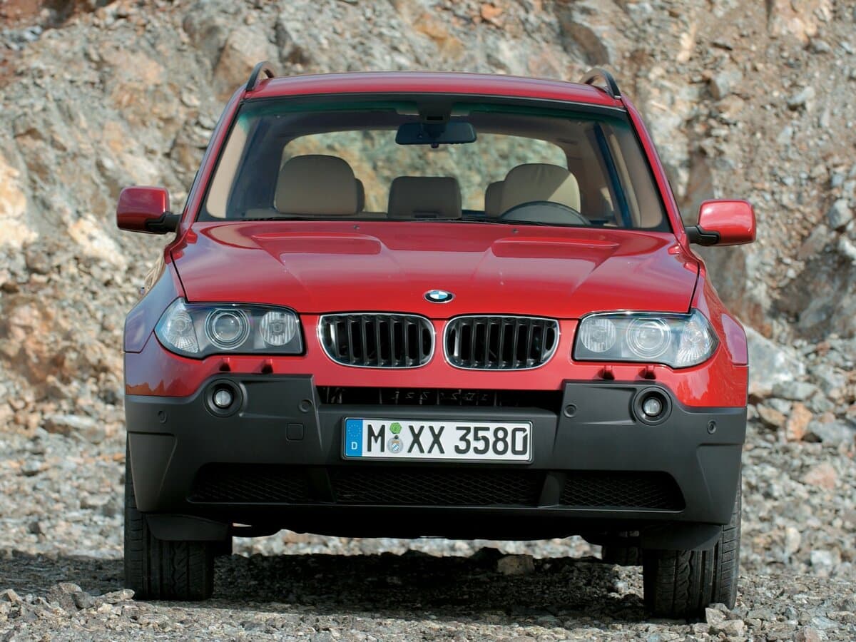 BMW X3 I (E83) — Öndən