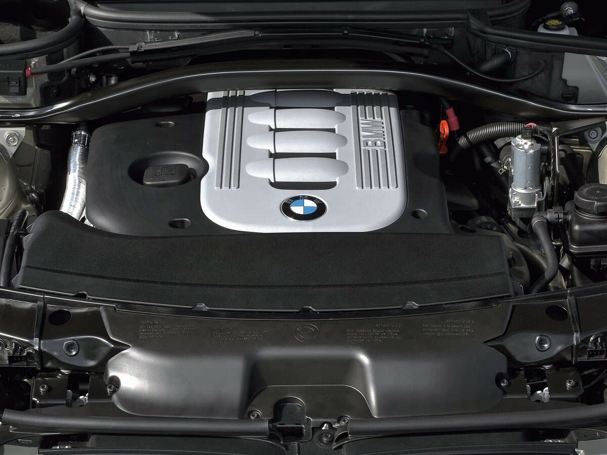 BMW X3 I (E83) Restayling — Salon, arxadan