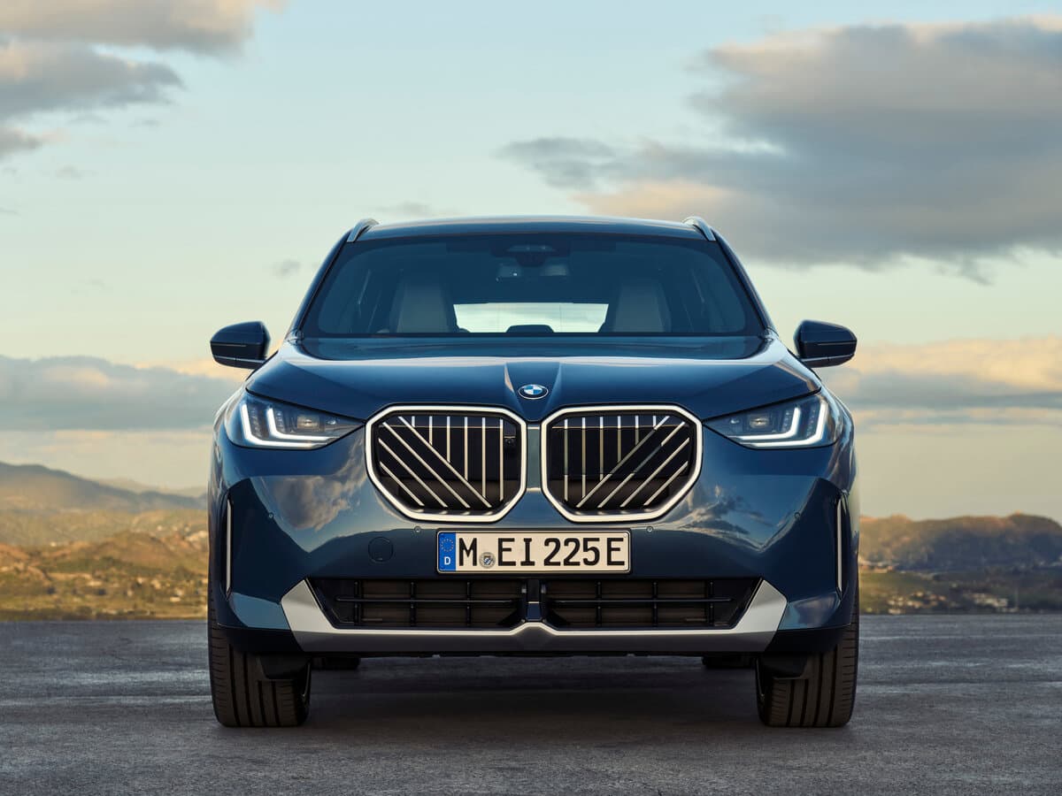 BMW X3 IV (G45/G48) — Öndən
