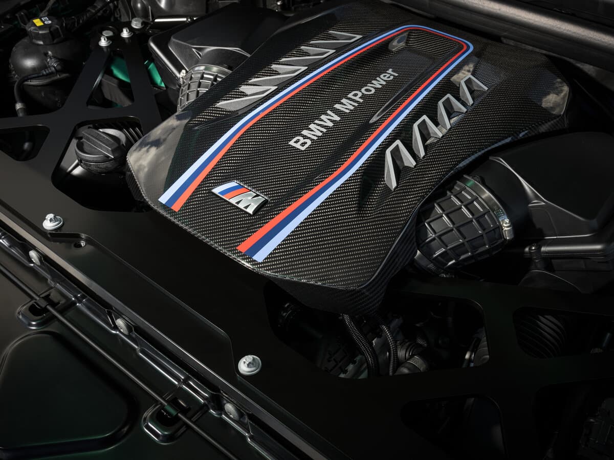 BMW X5 M III (F95) Restayling — Salon, arxadan