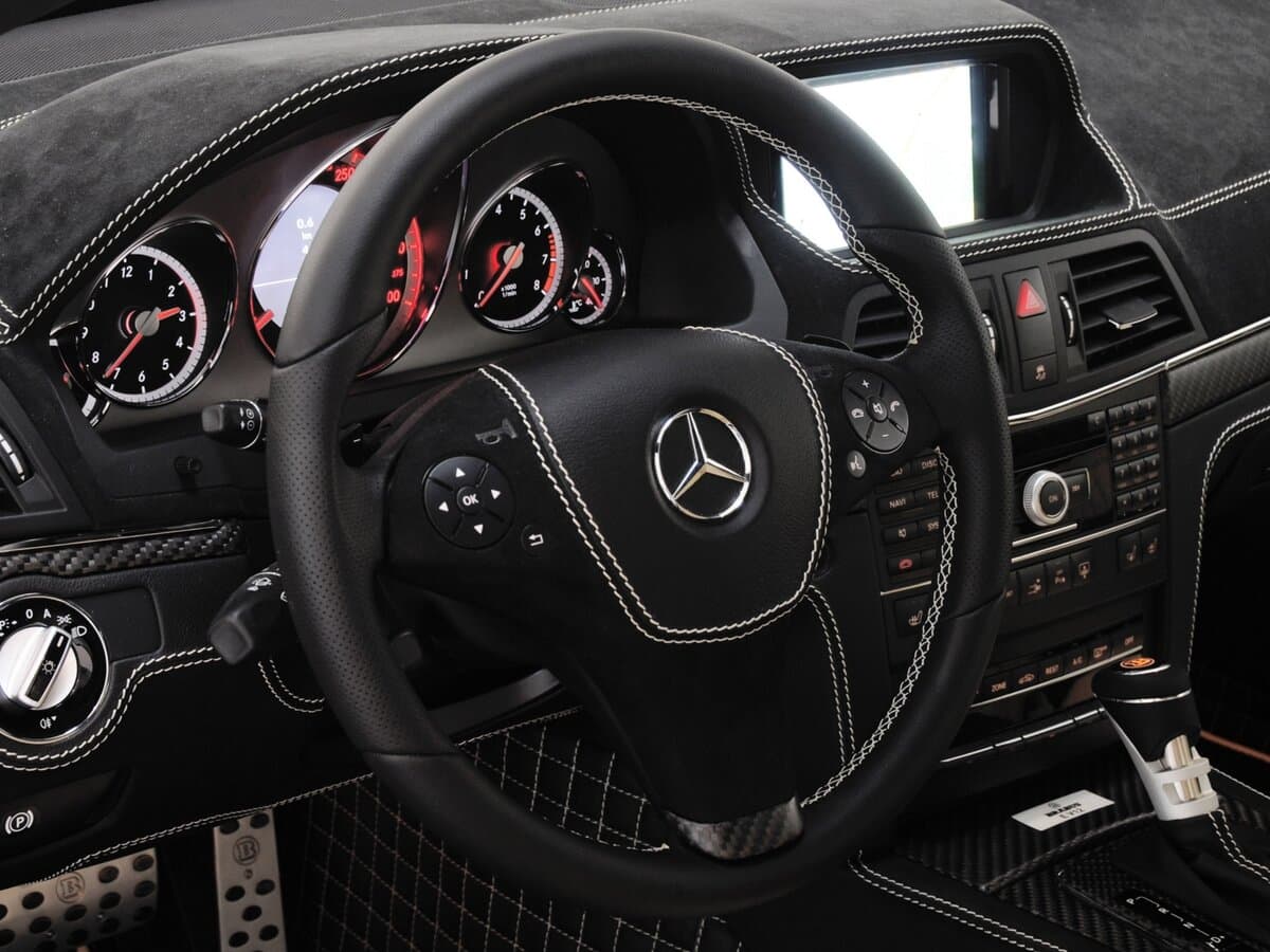 Brabus E V12 W212, C207, A207 — Sükan