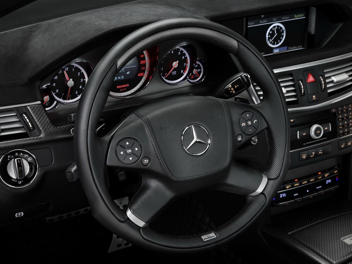 Brabus E V12 W212, C207, A207 — Sükan