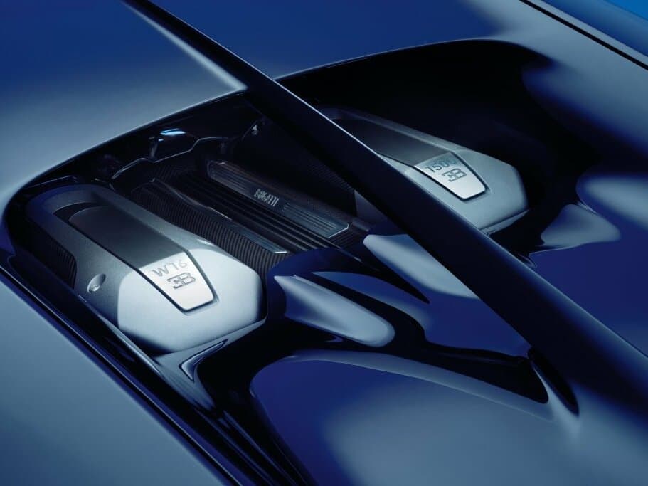 Bugatti Chiron 2016 – 2023 — Salon, öndən