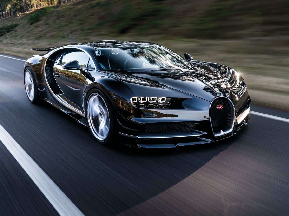 Bugatti Chiron 2016 – 2023 — Əsas şəkil