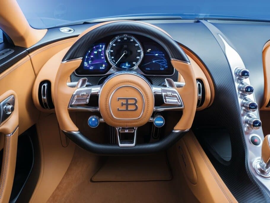 Bugatti Chiron 2016 – 2023 — Sükan