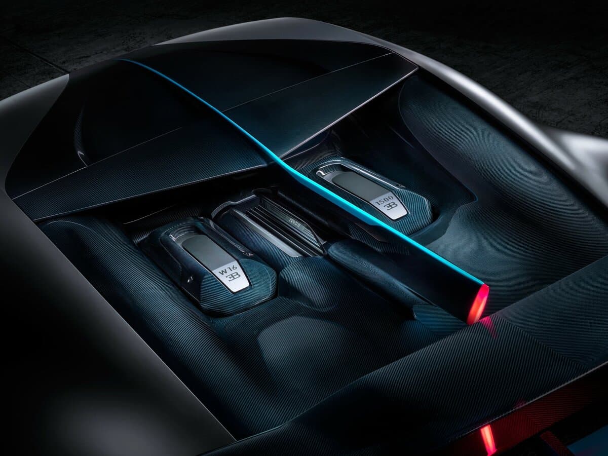 Bugatti Divo 2018 – 2021 — Salon, öndən