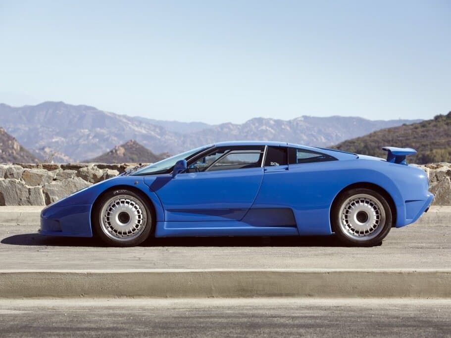 Bugatti EB 110 1991 – 1995 — Yandan
