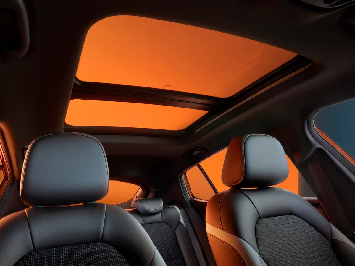 Buick Envista 2022 – indiyədək — Salon, arxadan