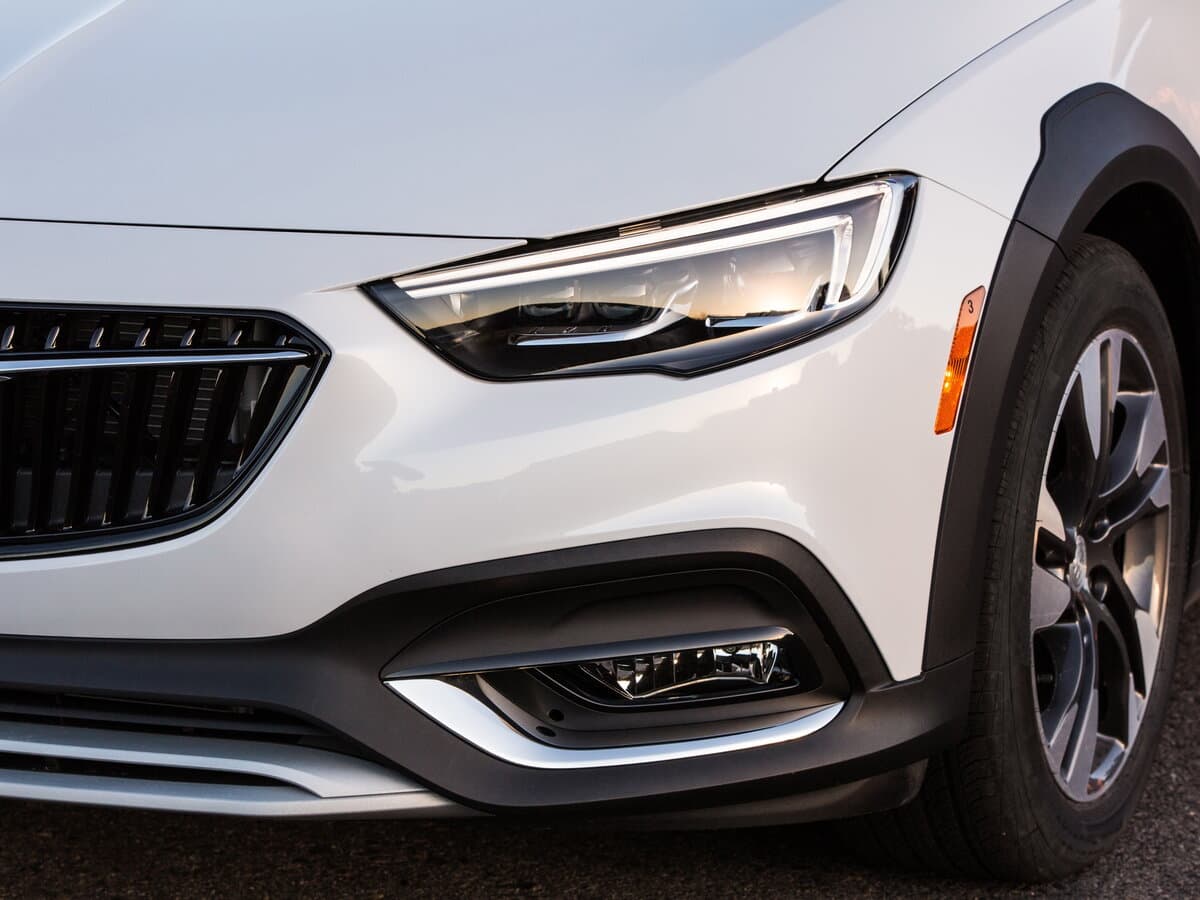 Buick Regal VI — Fara
