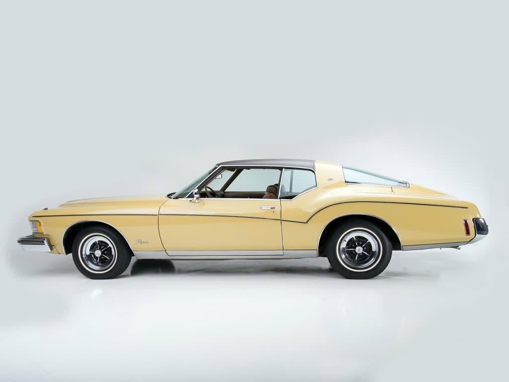 Buick Riviera III — Yandan
