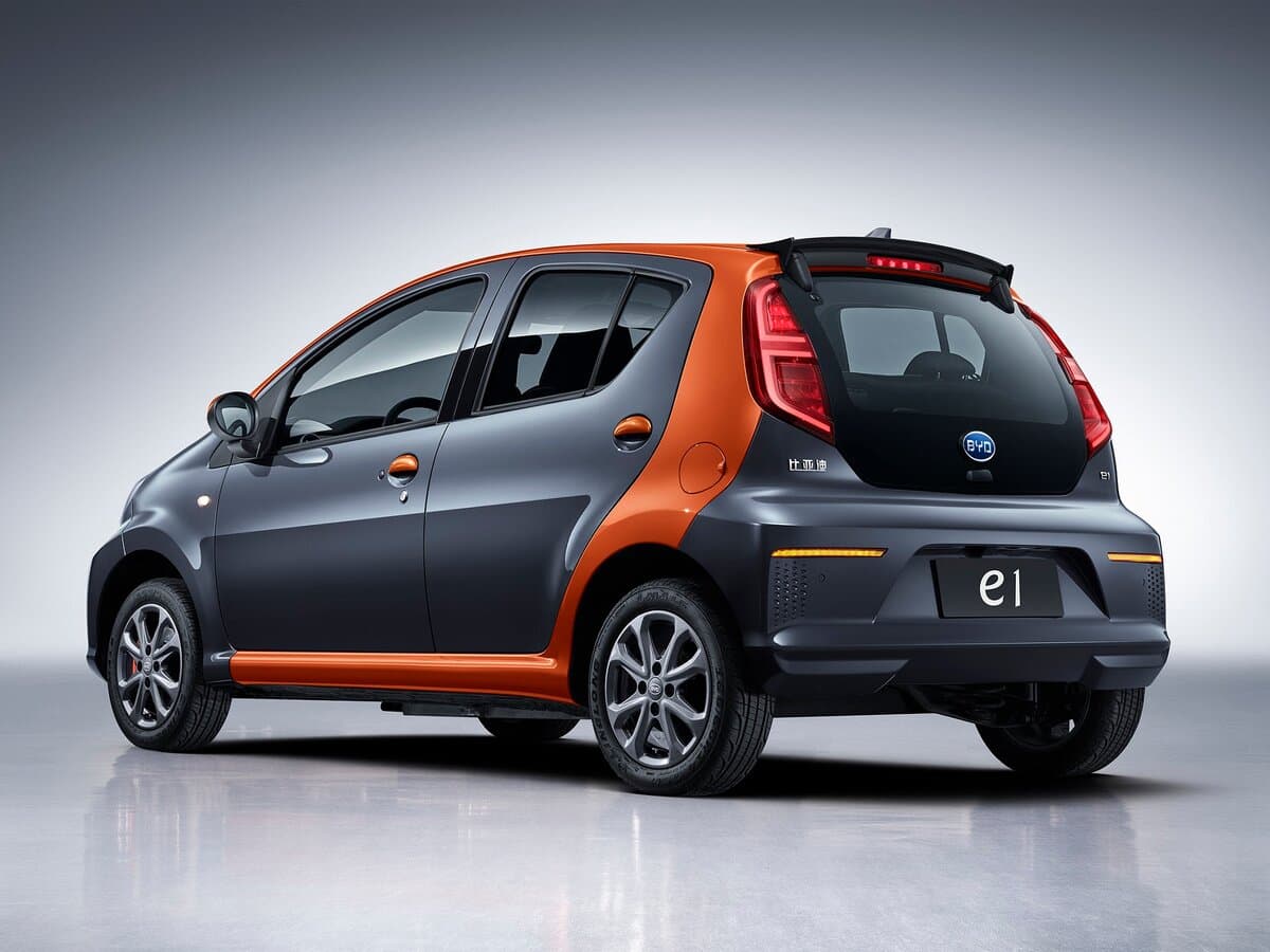 BYD E1 2019 – 2021 — 3/4 arxadan