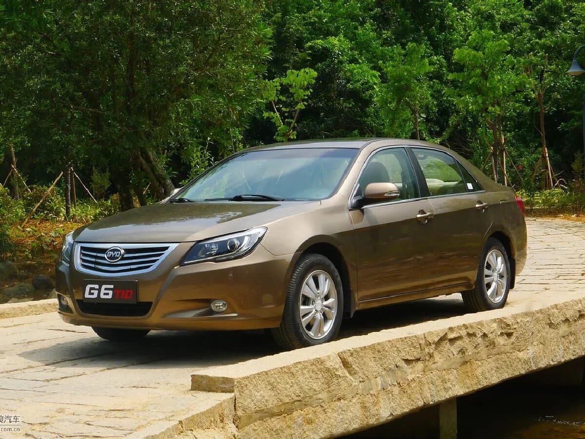 BYD G6 2011 – 2013 — Yandan