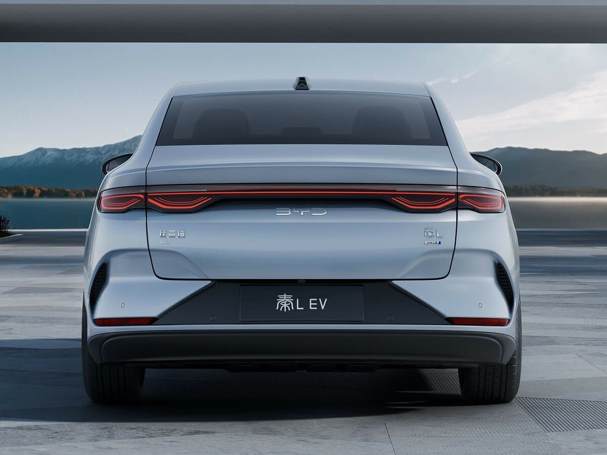 BYD Qin L 2024 – indiyədək — Arxadan