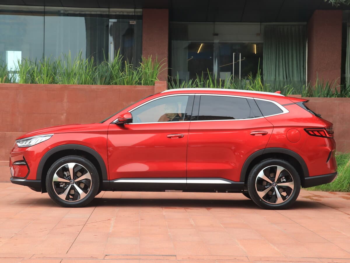 BYD Song Plus I — Yandan