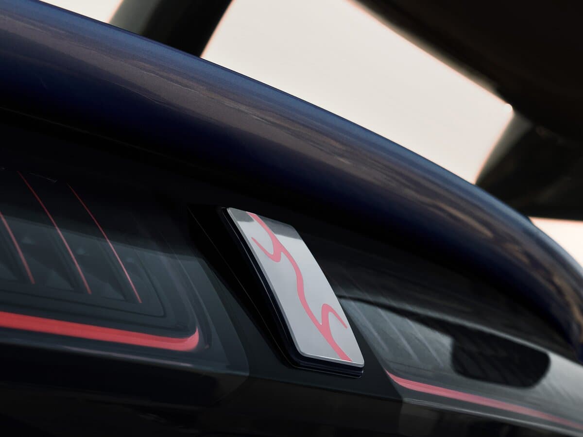 BYD Yangwang U9 2024 – indiyədək — Salon, arxadan