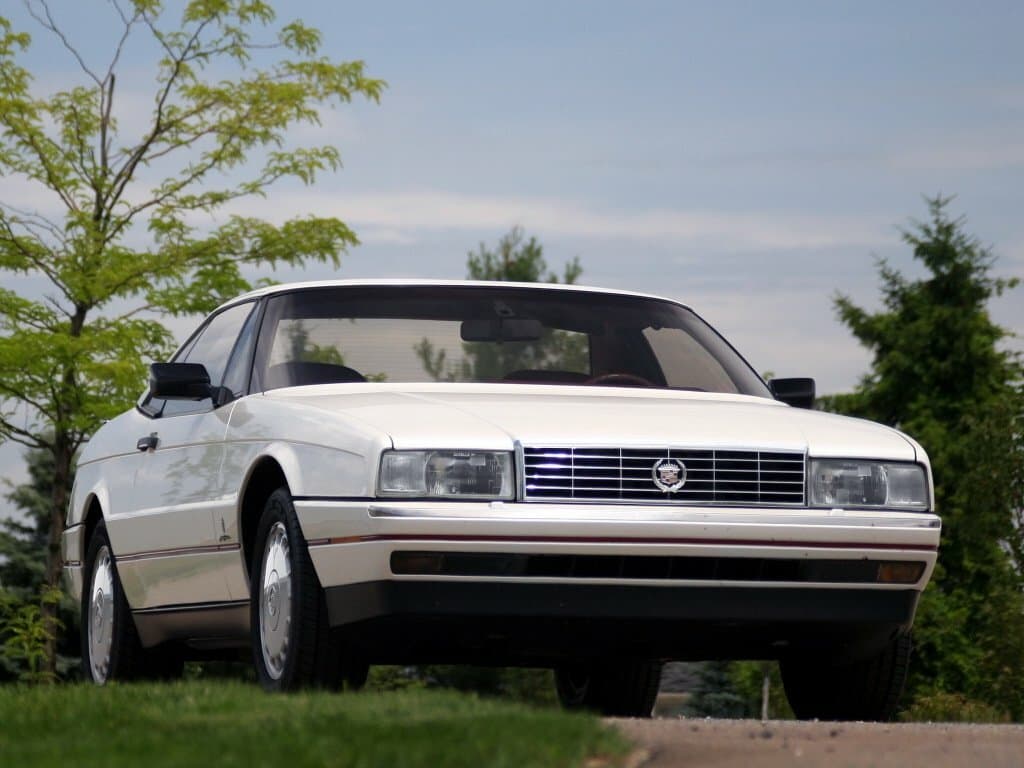 Cadillac Allante 1989 – 1996 — Öndən