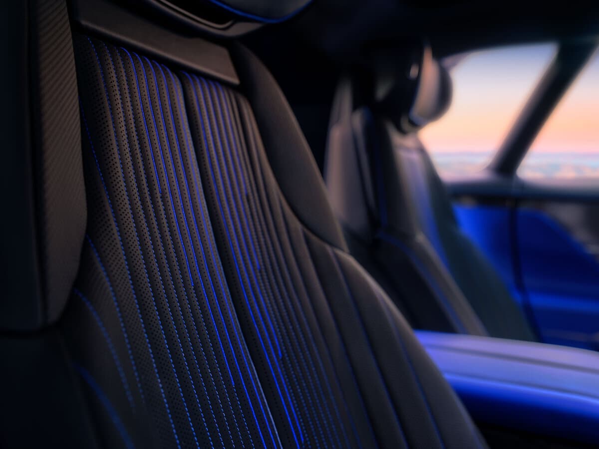 Cadillac Celestiq 2024 – indiyədək — Salon, arxadan