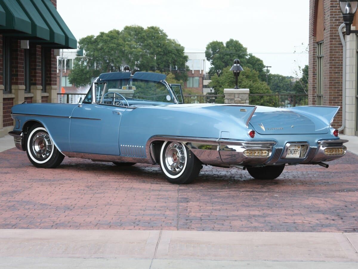 Cadillac Eldorado III Restayling — 3/4 arxadan